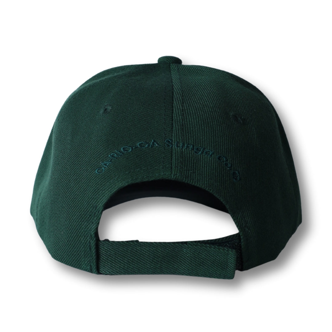 Gorra trucker bordada con rayas en negro y blanco de Gostoso Logotipo