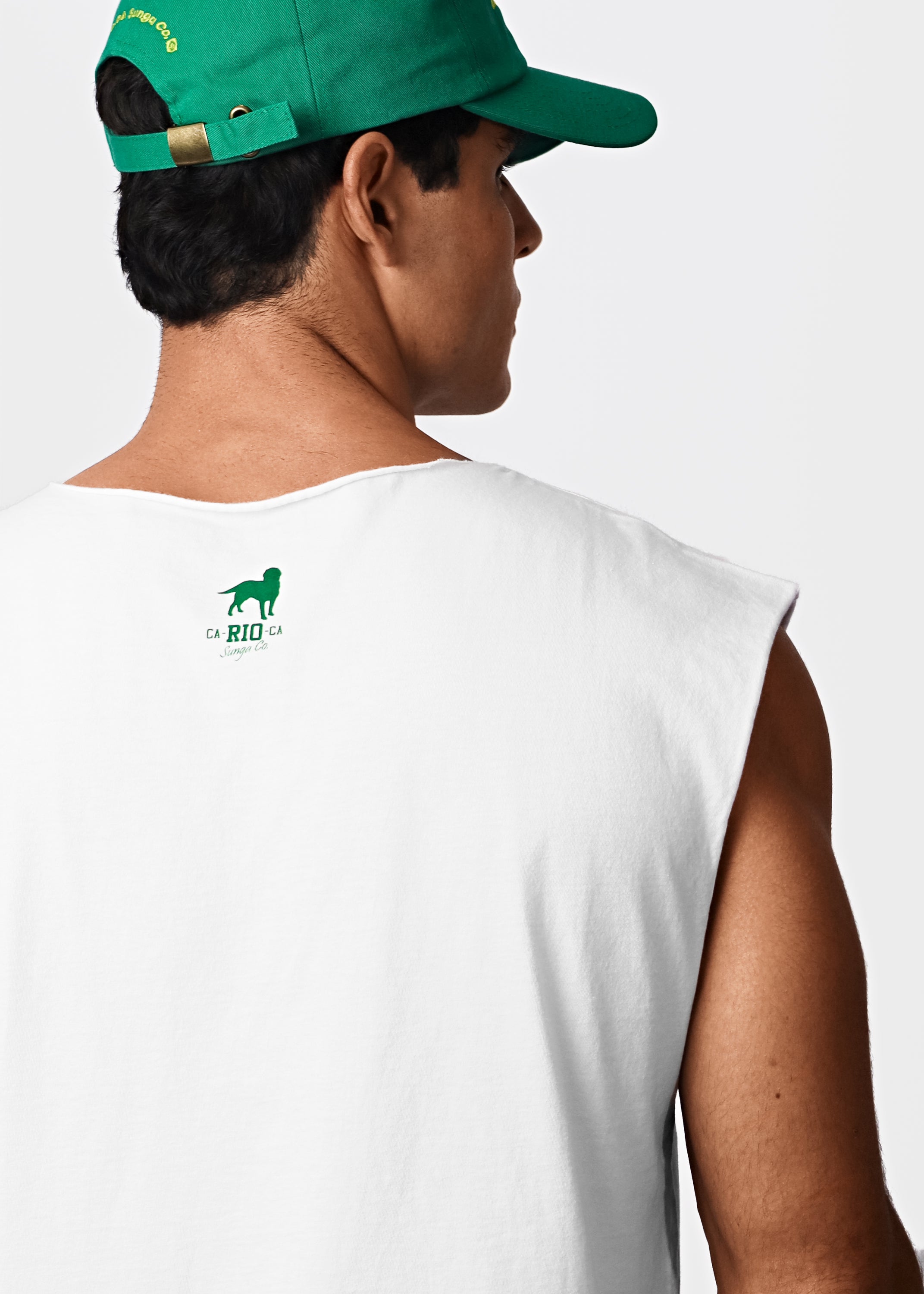 Gostoso Logotipo Regata Ribada com Estampa de Listras em Branco e Preto - Regatas Masculinas
