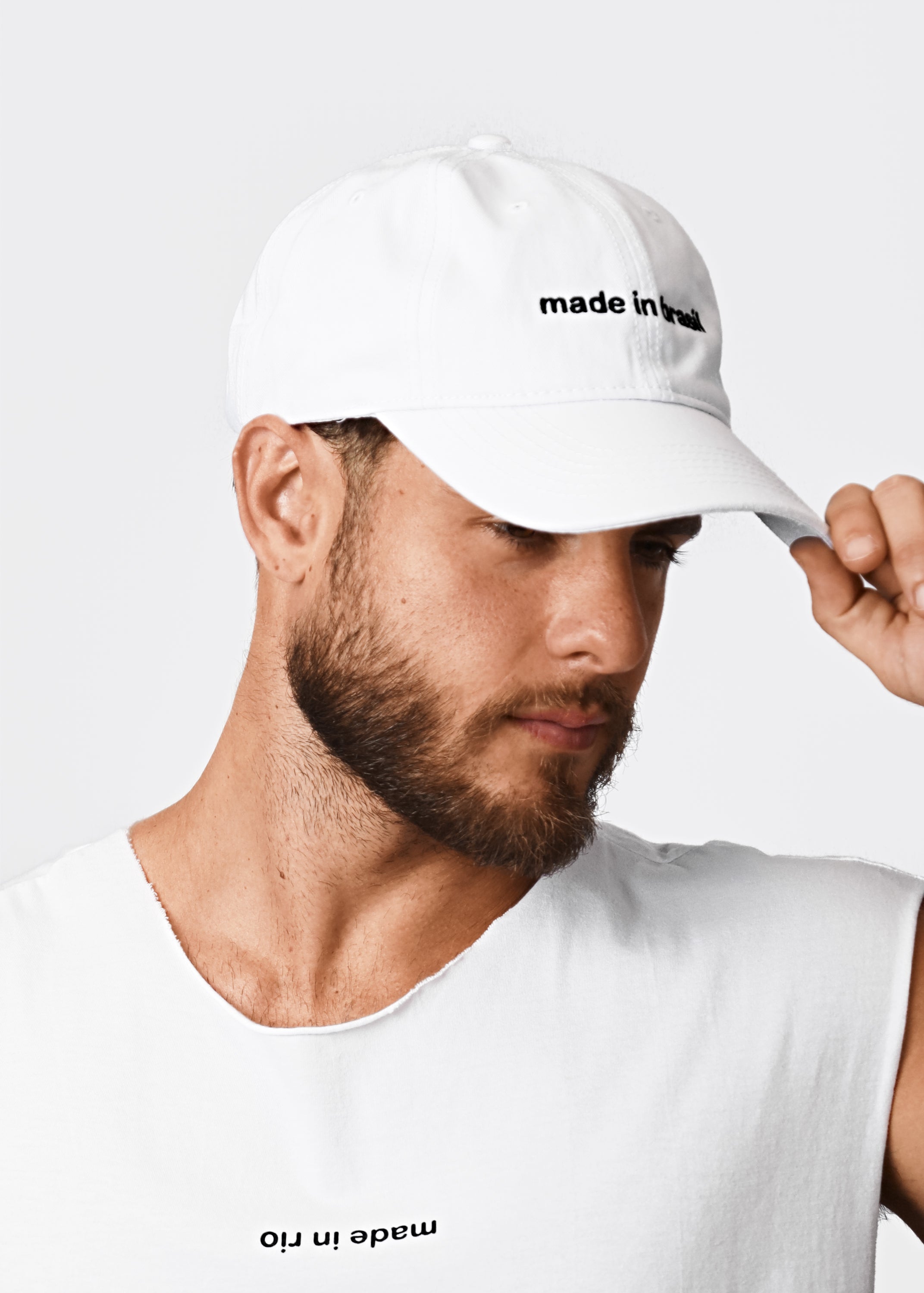 Gostoso Logotipo Regata Ribada com Estampa de Listras em Branco e Preto - Regatas Masculinas