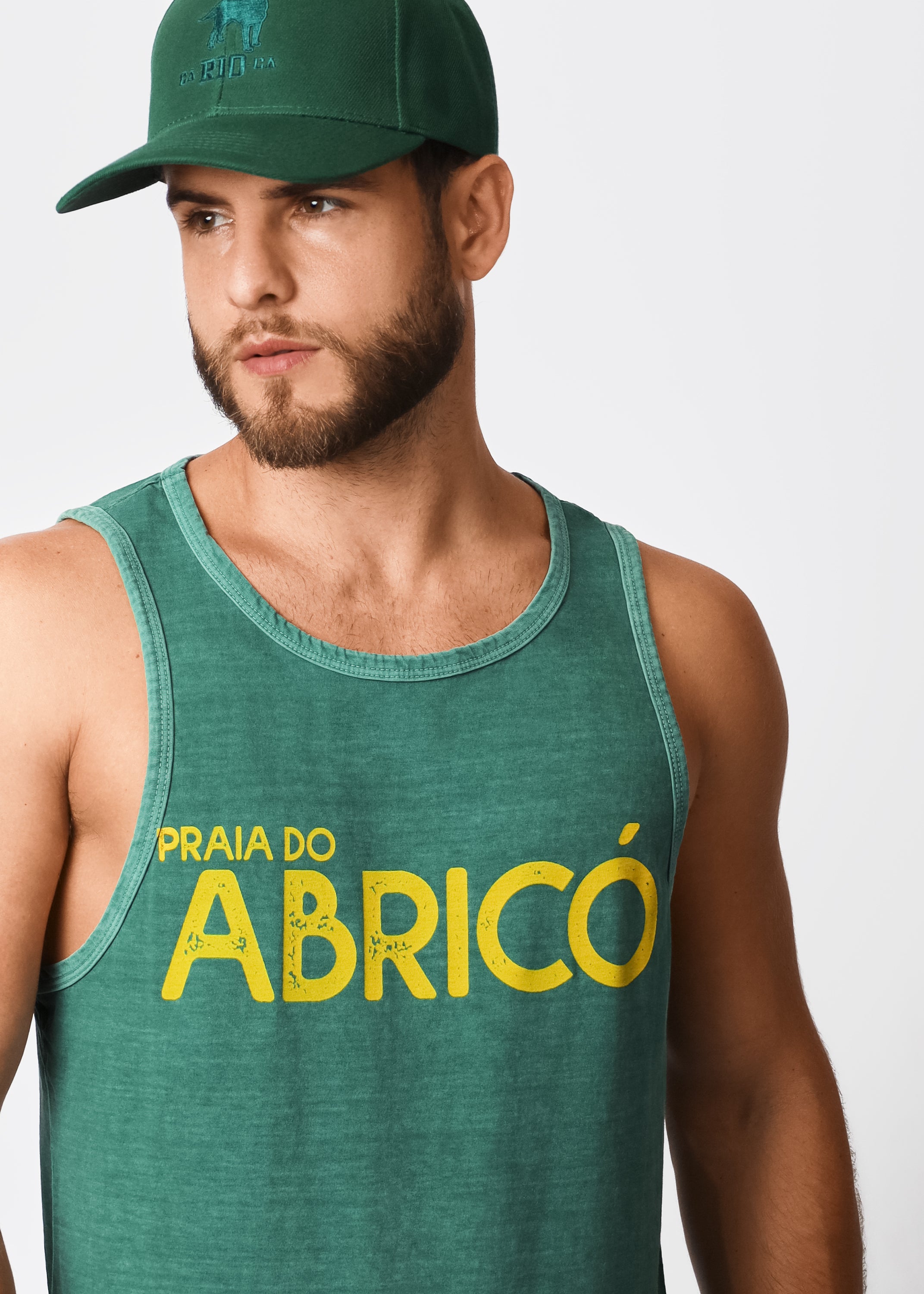 Gostoso Logotipo Regata Ribada com Estampa de Listras em Branco e Preto - Regatas Masculinas
