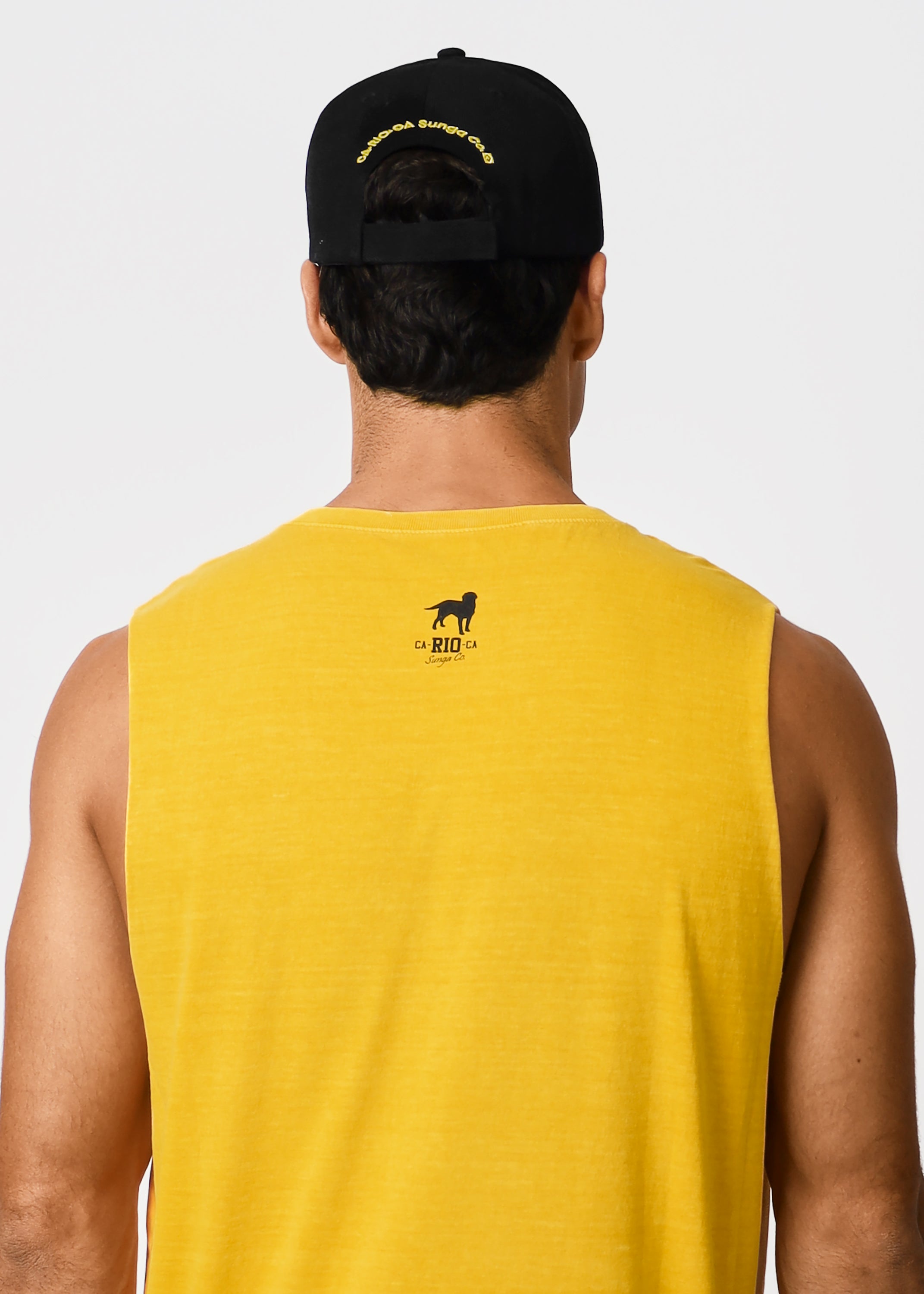Gostoso Logotipo Regata Ribada com Estampa de Listras em Branco e Preto - Regatas Masculinas