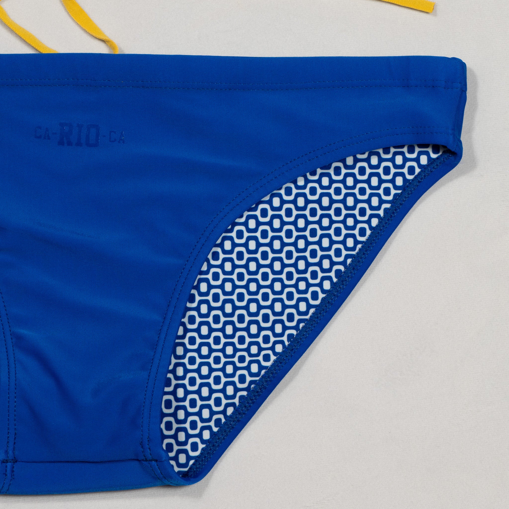 Bikini Cut Solids Colors Sunga - Male Bathing Suit