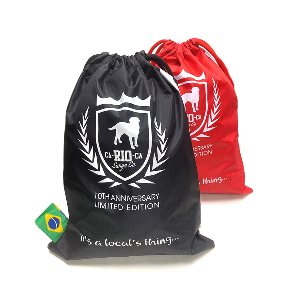 Bolsa de viaje CA-RIO-CA Sunga Co. Crest &amp; Logotipo - Edición limitada - Bolsa de viaje de celebración del décimo aniversario